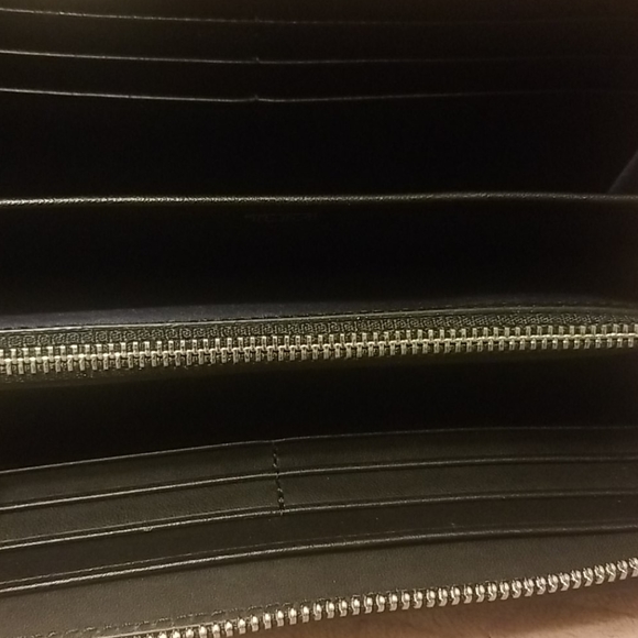 Tumi wallet - Picture 2 of 2